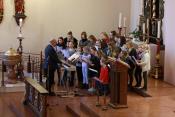 Kinderchor und Junger Chor gestalten Familienmesse am zweiten Weihnachtstag.